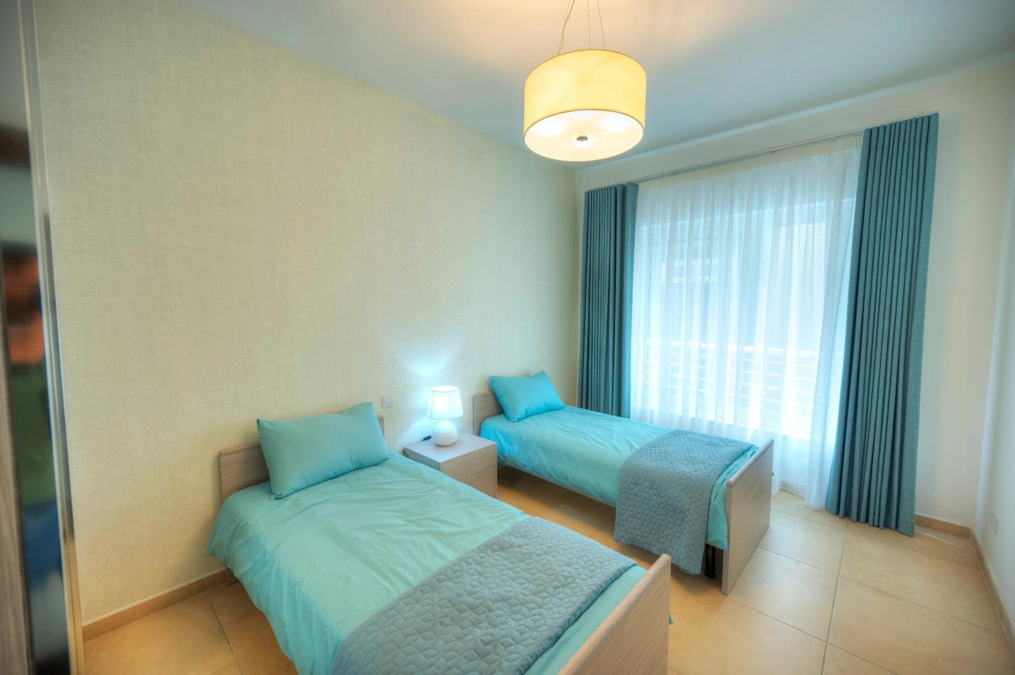 Fort Cambridge Apartments Сліма Екстер'єр фото