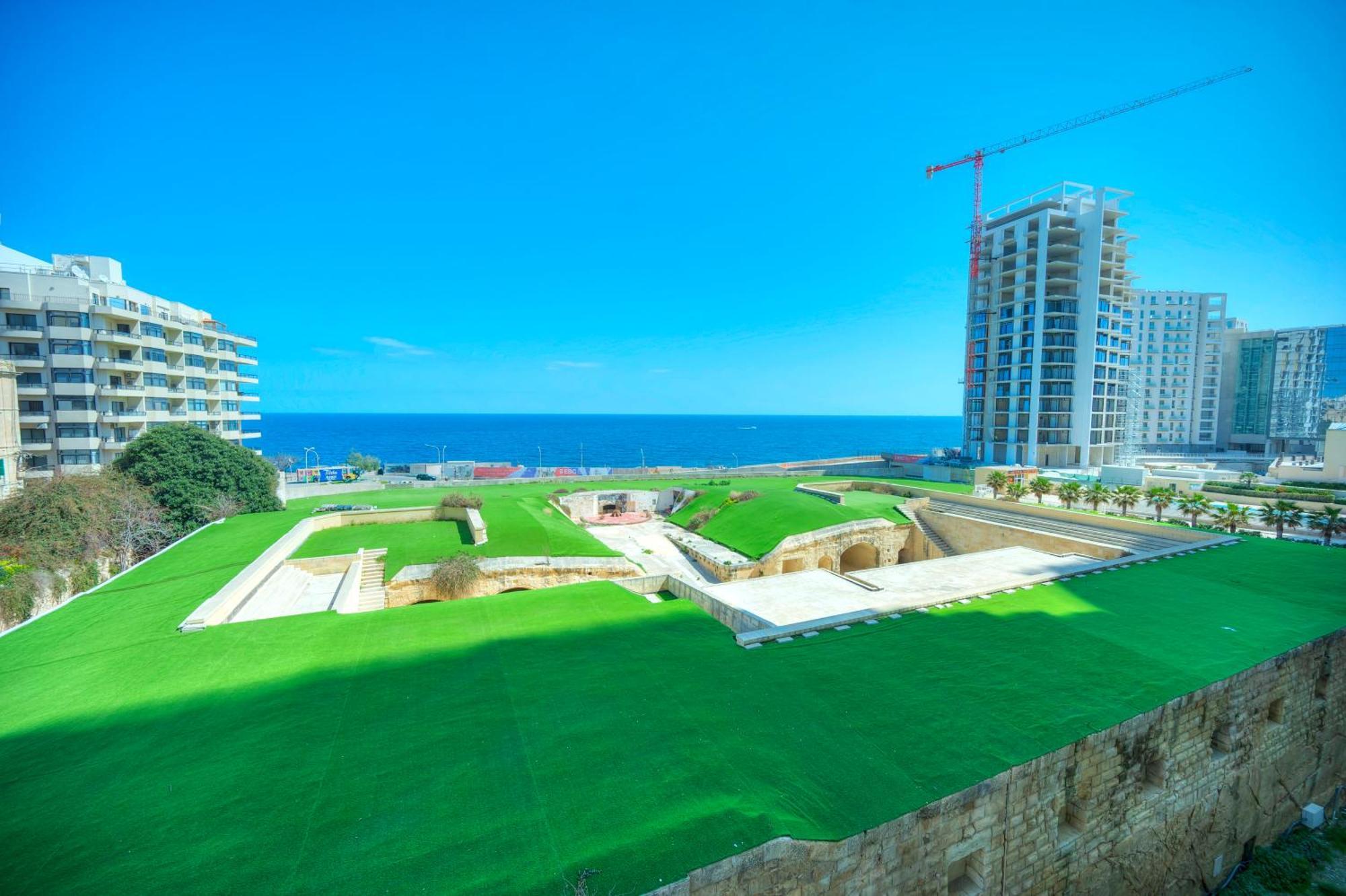 Fort Cambridge Apartments Сліма Екстер'єр фото
