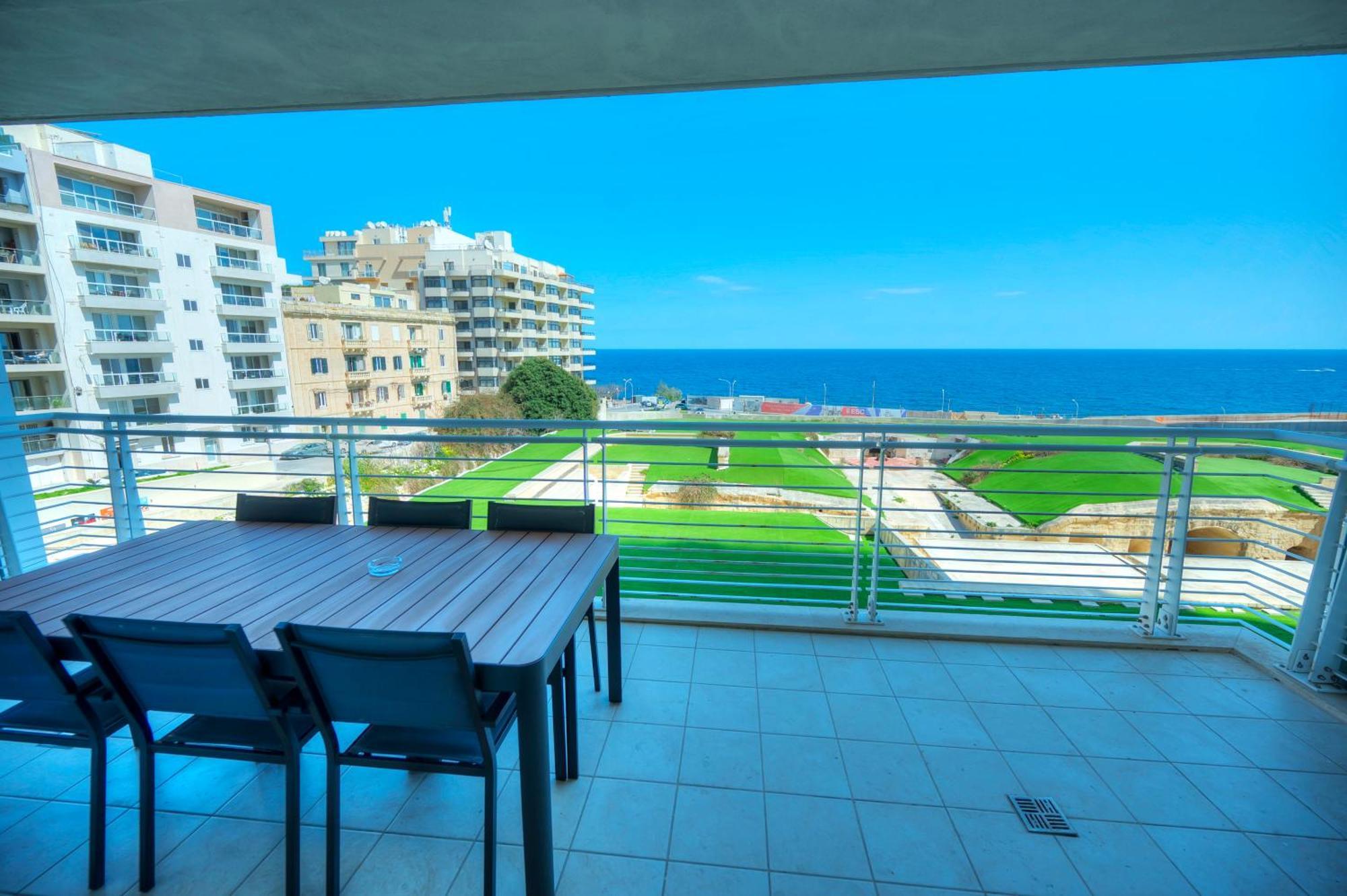 Fort Cambridge Apartments Сліма Екстер'єр фото