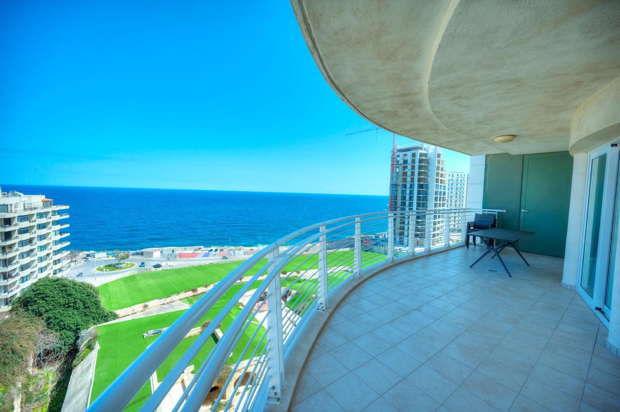 Fort Cambridge Apartments Сліма Екстер'єр фото